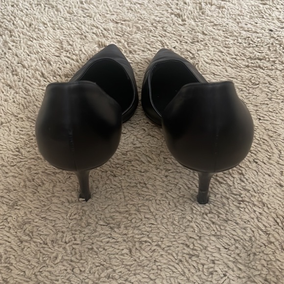 Vince ‘Claire’ Black Leather Pumps Kitten Heel with dust bag Size 8.5M - Picture 4 of 8